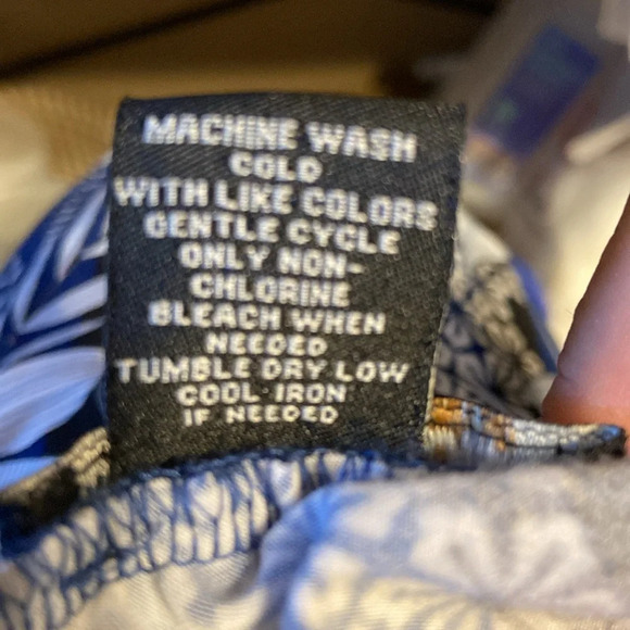 Robert Louis blue and white floral print maxi skirt - Picture 6 of 6